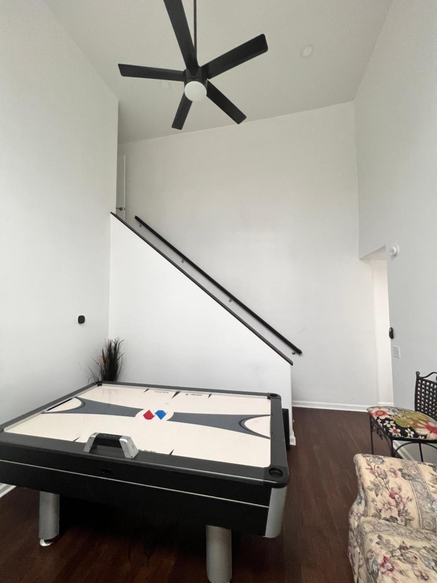 The Getaway House Atl Budget Room Каролтън Екстериор снимка