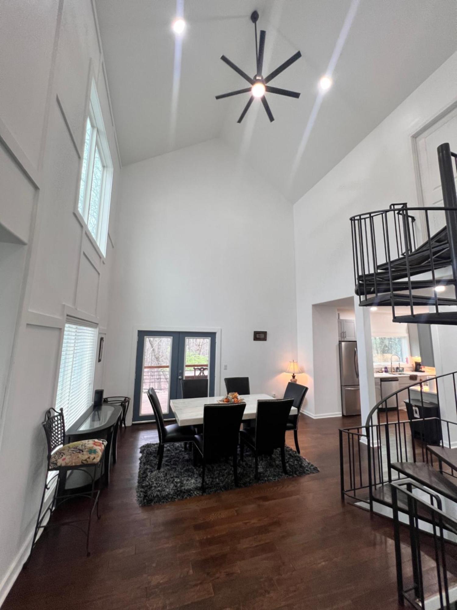 The Getaway House Atl Budget Room Каролтън Екстериор снимка
